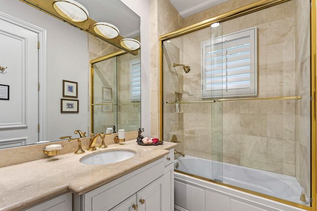 11730 Valeros Court, Palm Beach Gardens, FL 33418