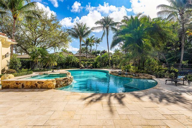 11730 Valeros Court, Palm Beach Gardens, FL 33418