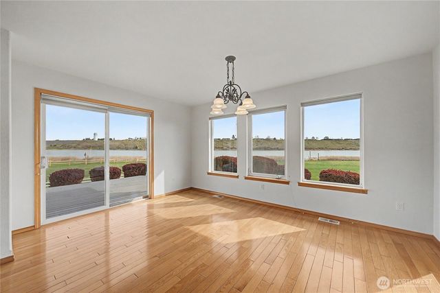 3103 NE Meadowlark Lane, Moses Lake, WA 98837