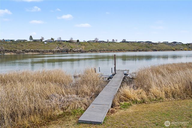 3103 NE Meadowlark Lane, Moses Lake, WA 98837