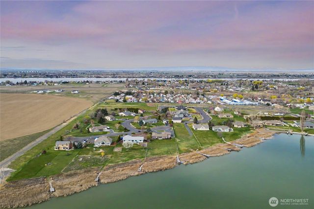 3103 NE Meadowlark Lane, Moses Lake, WA 98837