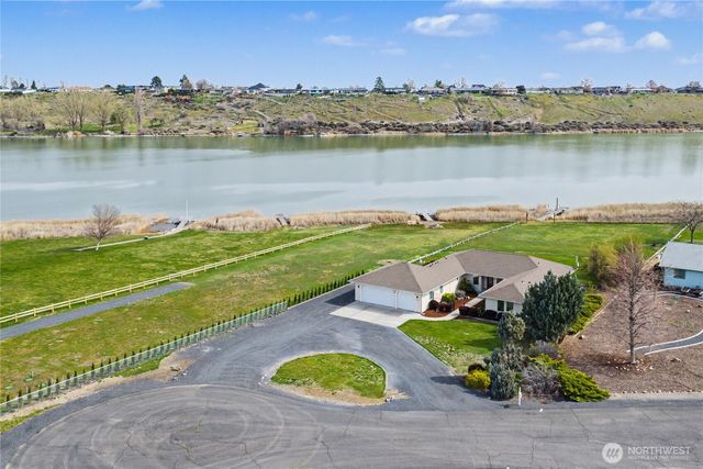3103 NE Meadowlark Lane, Moses Lake, WA 98837