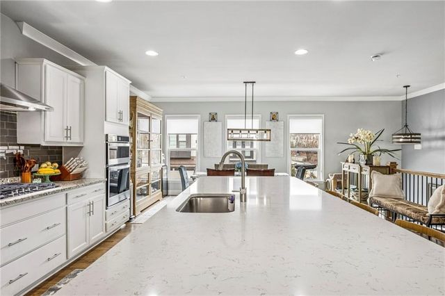 2158 Hinton SE Drive, Smyrna, GA 30080