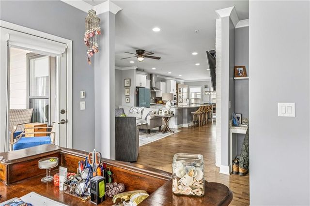 2158 Hinton SE Drive, Smyrna, GA 30080