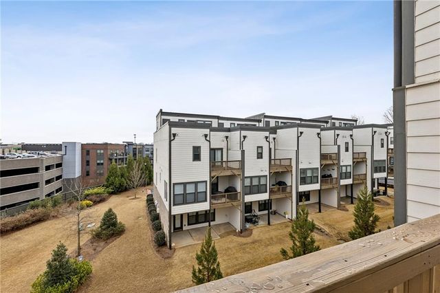 2158 Hinton SE Drive, Smyrna, GA 30080