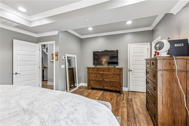 2158 Hinton SE Drive, Smyrna, GA 30080