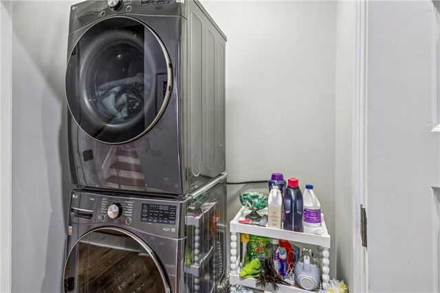 2158 Hinton SE Drive, Smyrna, GA 30080