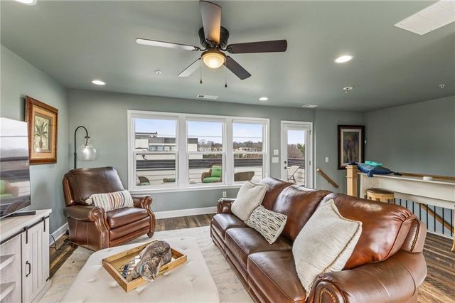 2158 Hinton SE Drive, Smyrna, GA 30080