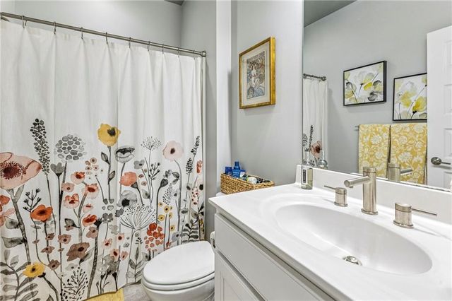 2158 Hinton SE Drive, Smyrna, GA 30080