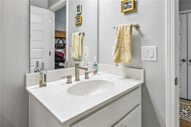 2158 Hinton SE Drive, Smyrna, GA 30080