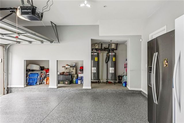 2158 Hinton SE Drive, Smyrna, GA 30080