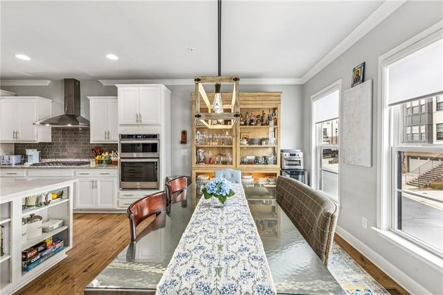 2158 Hinton SE Drive, Smyrna, GA 30080