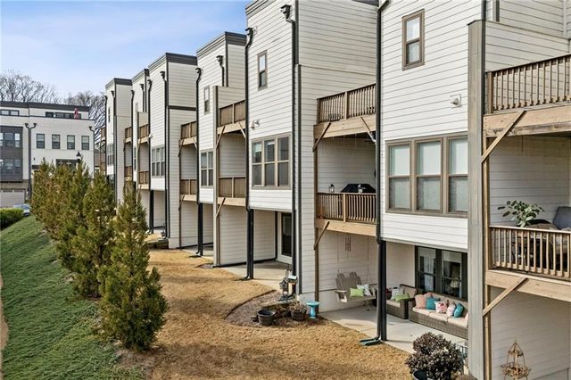 2158 Hinton SE Drive, Smyrna, GA 30080