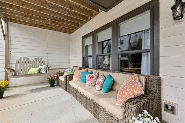 2158 Hinton SE Drive, Smyrna, GA 30080