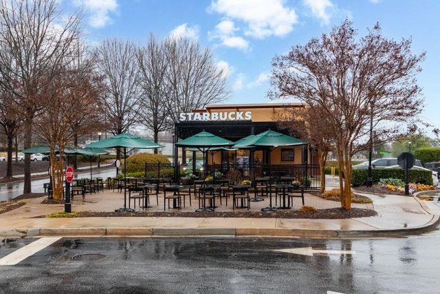 2158 Hinton SE Drive, Smyrna, GA 30080