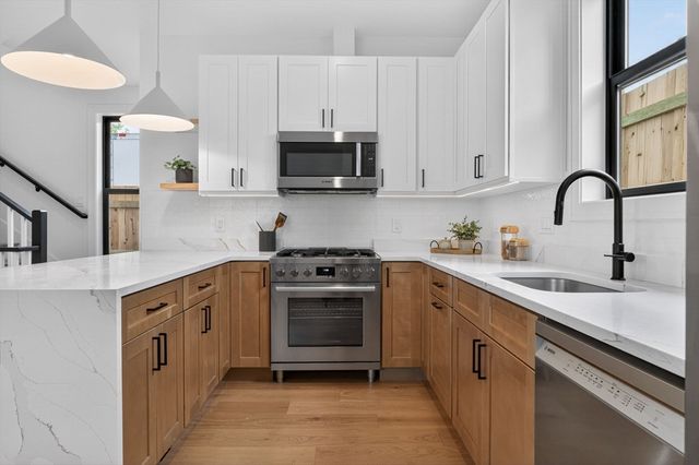 22 Spring Hill Terrace 22, Somerville, MA 02143
