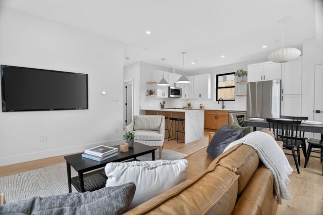 22 Spring Hill Terrace 22, Somerville, MA 02143