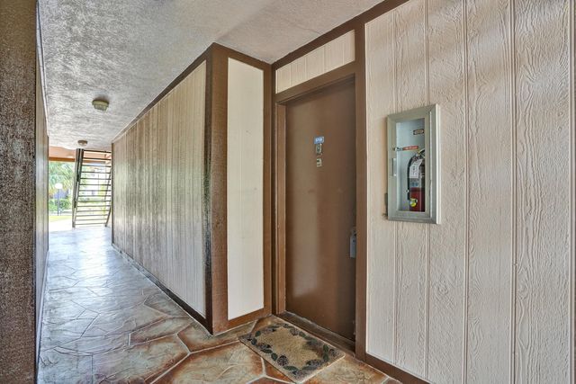 9758 N Belfort Circle 110, Tamarac, FL 33321
