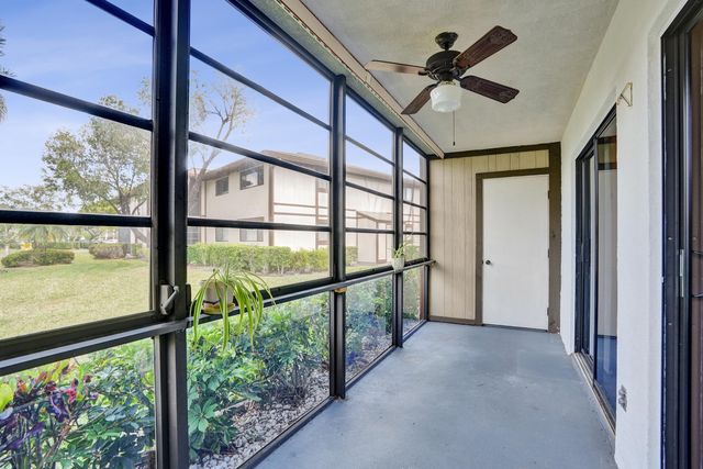 9758 N Belfort Circle 110, Tamarac, FL 33321