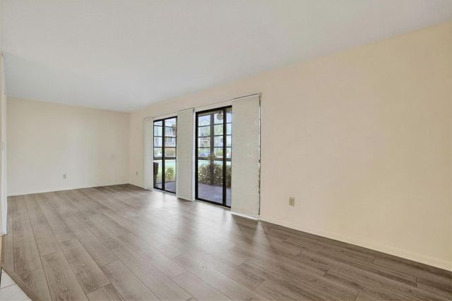 9758 N Belfort Circle 110, Tamarac, FL 33321