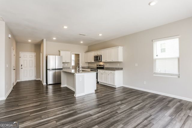 4064 Kendrick Circle, Loganville, GA 30052