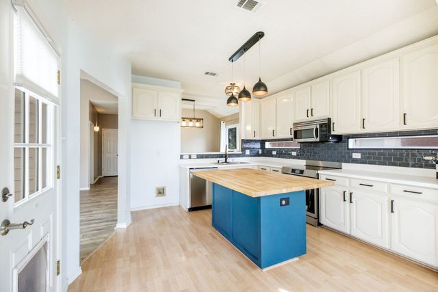 10881 Castle Drive, Frisco, TX 75035