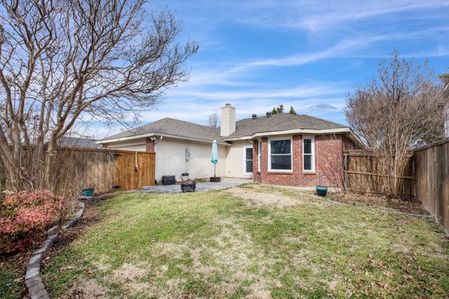 10881 Castle Drive, Frisco, TX 75035