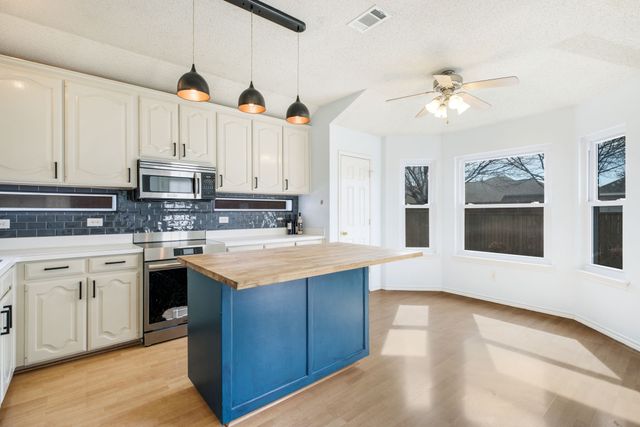 10881 Castle Drive, Frisco, TX 75035