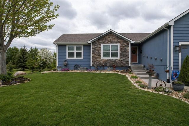 21650 W Wilson Street, Spring Hill, KS 66083