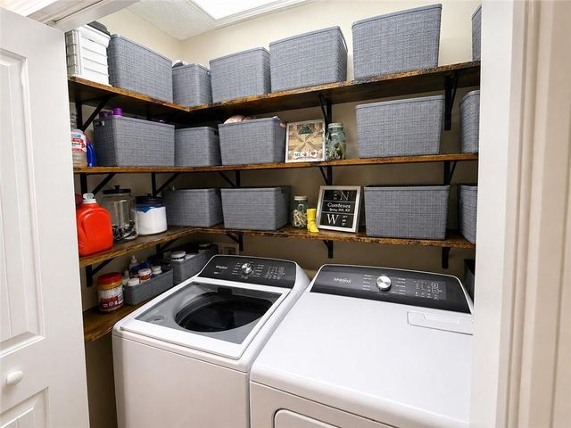 21650 W Wilson Street, Spring Hill, KS 66083