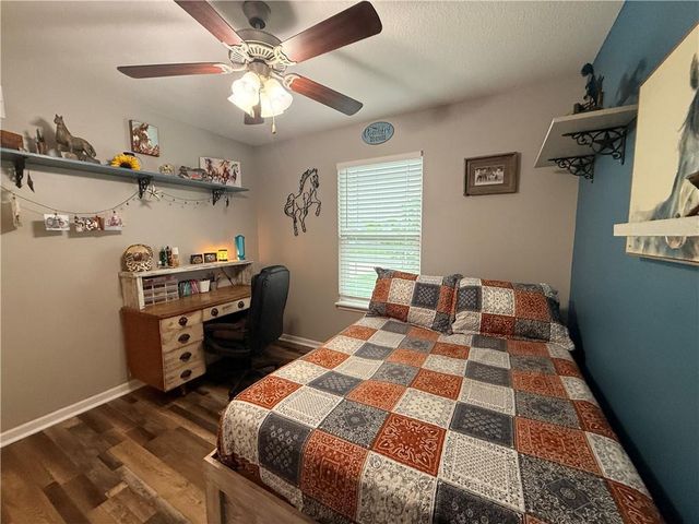 21650 W Wilson Street, Spring Hill, KS 66083