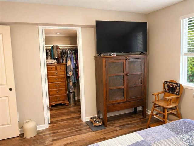 21650 W Wilson Street, Spring Hill, KS 66083