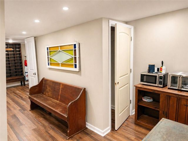 21650 W Wilson Street, Spring Hill, KS 66083