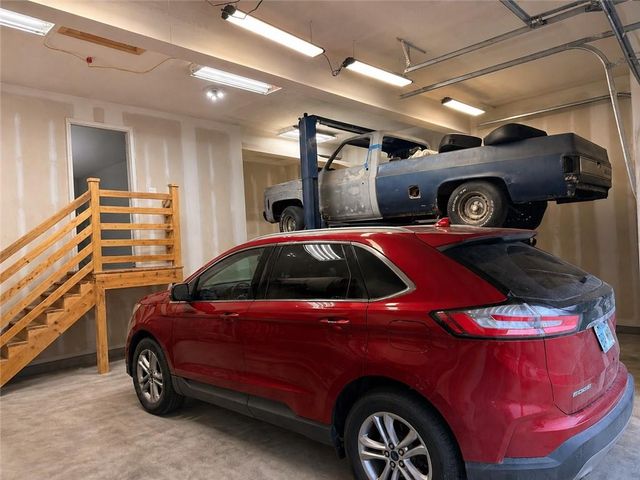 21650 W Wilson Street, Spring Hill, KS 66083