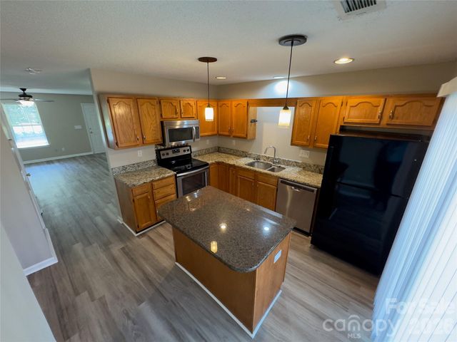 3103 Summercroft Lane, Charlotte, NC 28269