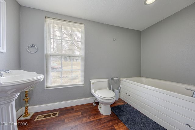 416 Mill St, Madisonville, TN 37354