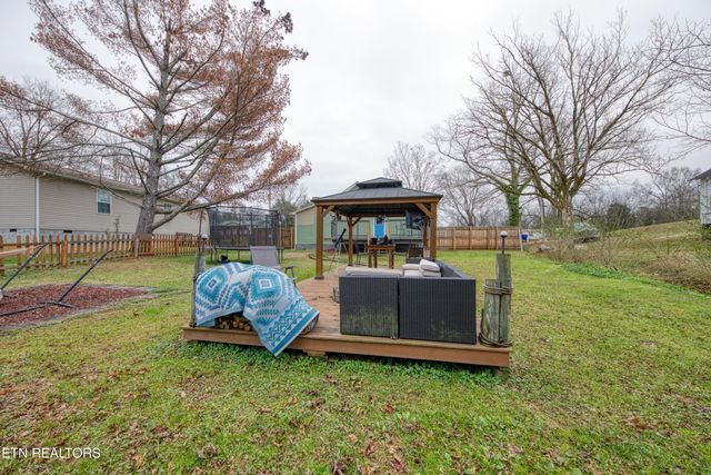 416 Mill St, Madisonville, TN 37354