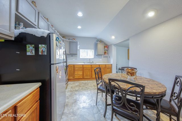 416 Mill St, Madisonville, TN 37354