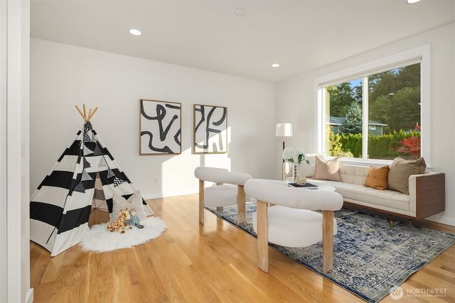 9813 NE 145th Street, Bothell, WA 98011