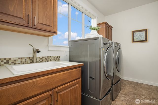 9813 NE 145th Street, Bothell, WA 98011