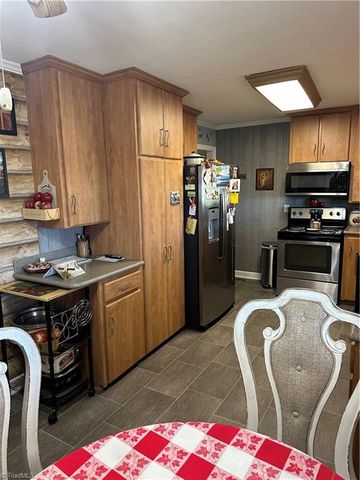 281 Spencer Meadow Road, Asheboro, NC 27205