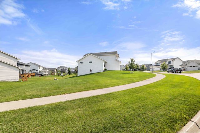 3641 NW 166th Street, Clive, IA 50325