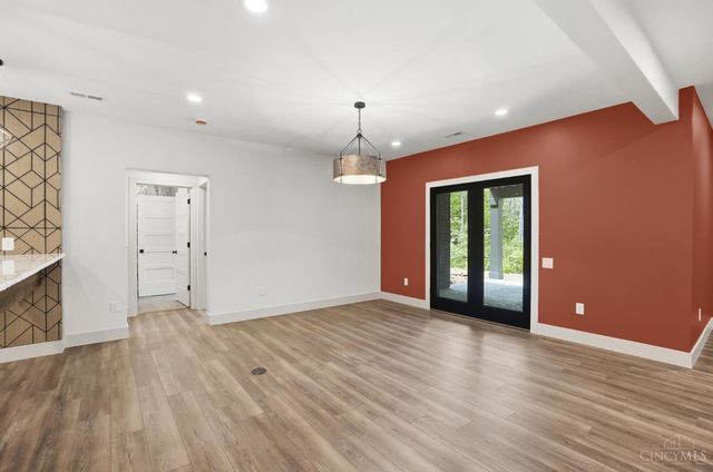 18 Chimney Ridge Drive, Loveland, OH 45140