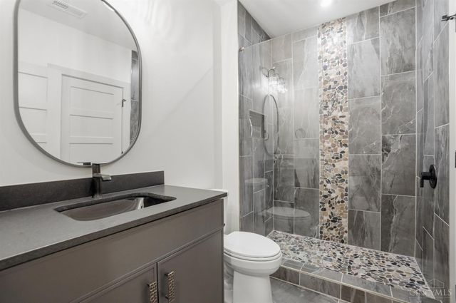18 Chimney Ridge Drive, Loveland, OH 45140