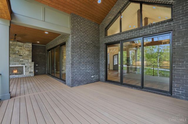 18 Chimney Ridge Drive, Loveland, OH 45140