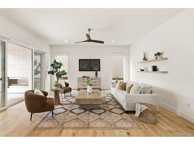 6121 Chester St, Denver, CO 80238