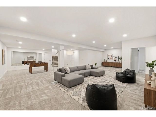 6121 Chester St, Denver, CO 80238