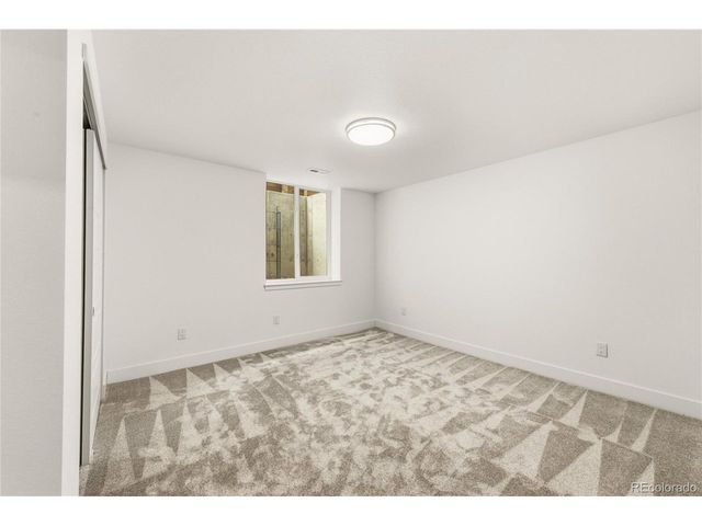 6121 Chester St, Denver, CO 80238