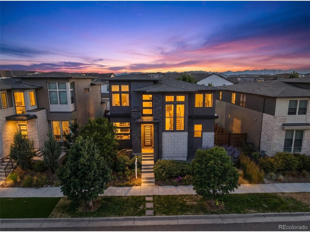 6121 Chester St, Denver, CO 80238