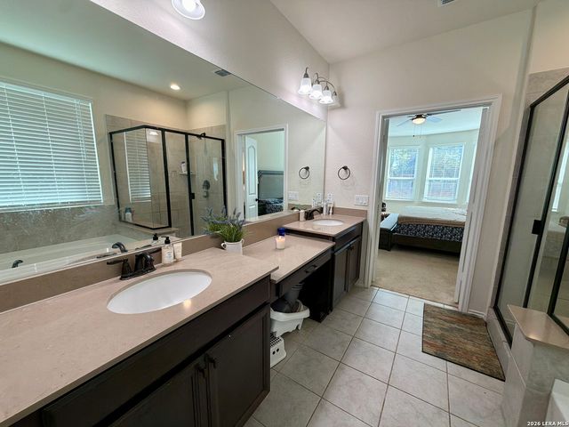 12254 Black Hat, San Antonio, TX 78254